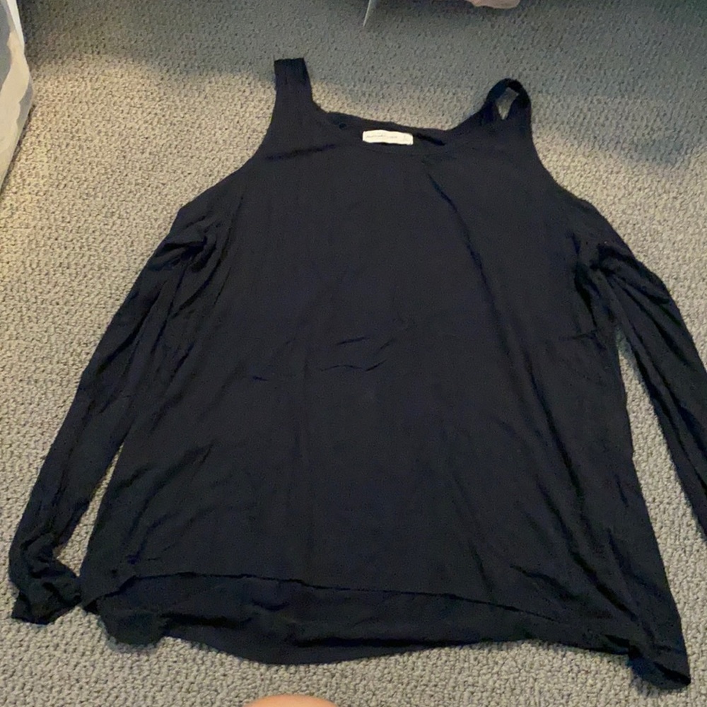 Abercrombie black cold shoulder drapey top